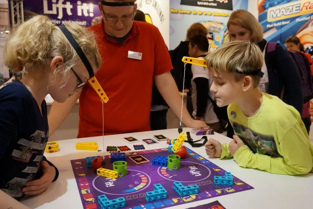Game play @ Essen Spiel 2015
