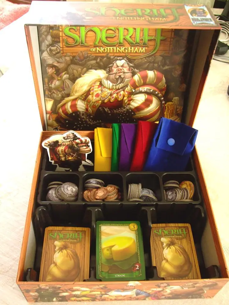 The Sheriff of Nottingham box with all the components.