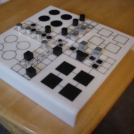 A minimalistic Ludo board, probably from the 60's or 70's.