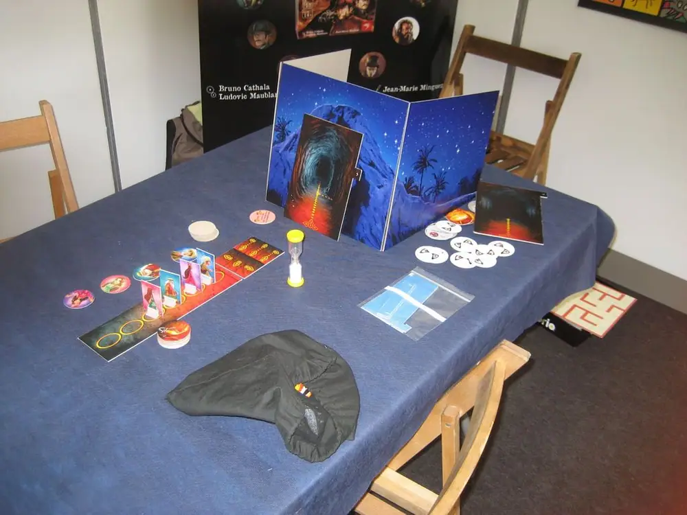 Preproduction copy shown in Feria Jugar x Jugar 2011 - Granollers - Spain - The game awaiting for players.