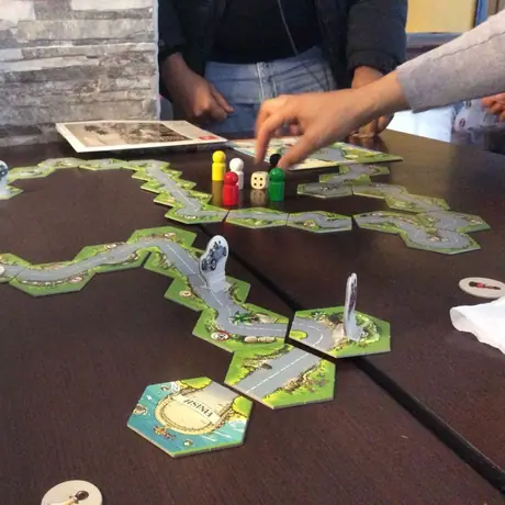6 Player game.