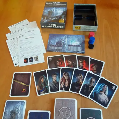Full contents of The Resistance - English/German/French version shown